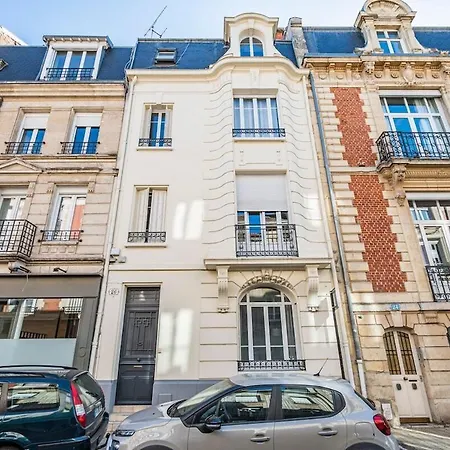 Domremy Hypercentredereims Apartment