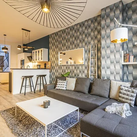 Domremy Hypercentredereims Apartment